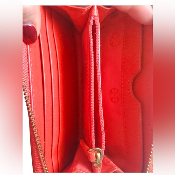 Tory Burch Robinson Red Gold Miller Circle Wallet Multi-winner Host Pick! - Picture 10 of 16